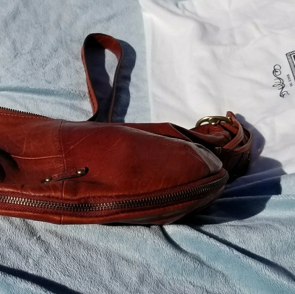 Frye Belle Bohemian Crossbody Bag Whiskey - Picture 5 of 9